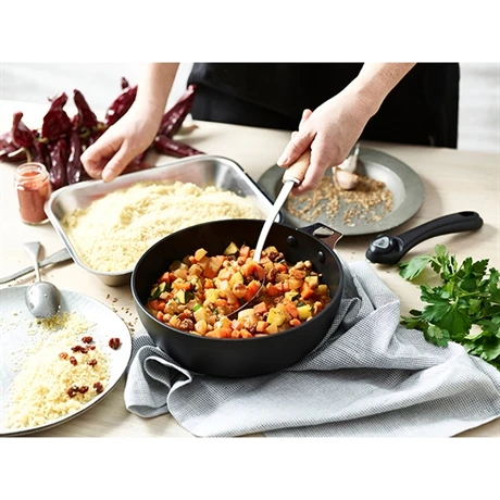 De Buyer Sauteuse Bombée 24 Cm Choc Intense Amovible 3 De Buyer Sauteuse Bombée 24 Cm Choc Intense Amovible – Image 3