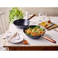 BEKA Poêle Wok Mandala 28 Cm 7 BEKA Poêle Wok Mandala 28 Cm -Kitchen Aid Boutique 126001 3 1 Poele wok Mandala 28 cm Beka