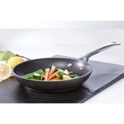 Le Creuset Sauteuse Antiadhésive Les Forgées 30 Cm -Kitchen Aid Boutique 23203 2 2 Sauteuse antiadhesive Les Forgees 30 cm Le Creuset